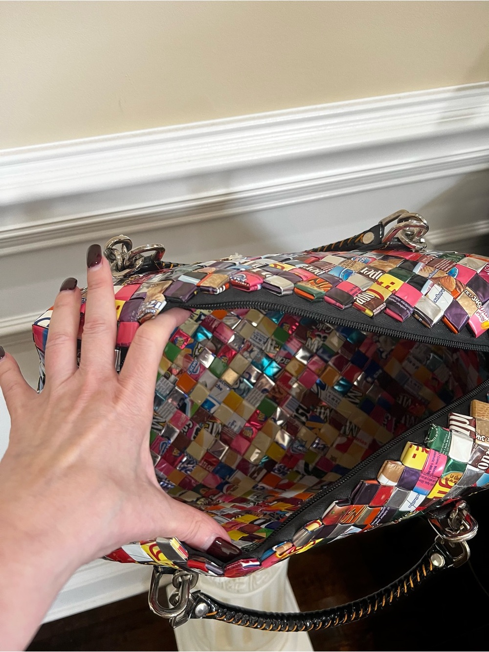 Recycled, Patchwork Hand Woven Candy Wrappers Structured Large Satchel. - Picture 13 of 17